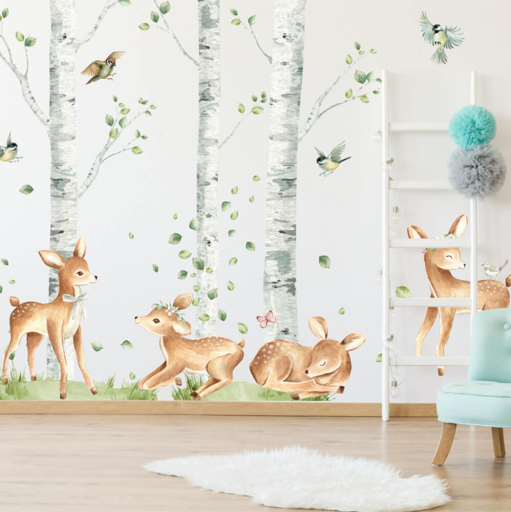 Créez une ambiance de forêt magique dans la chambre de vos enfants.